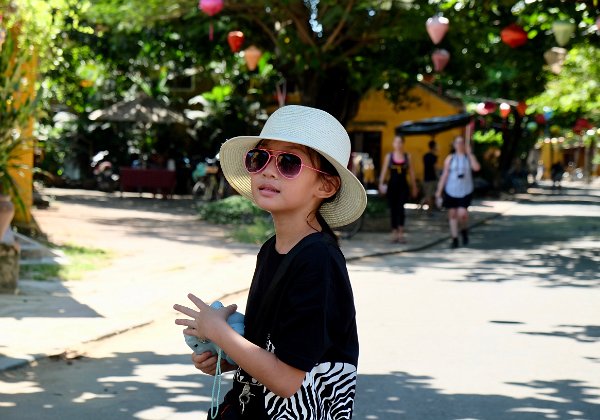 Hoi An 2017 Hoi An 2017 Shopping, eating, and a jeep ride into the central highlands to meet the King and wrestle a snake.